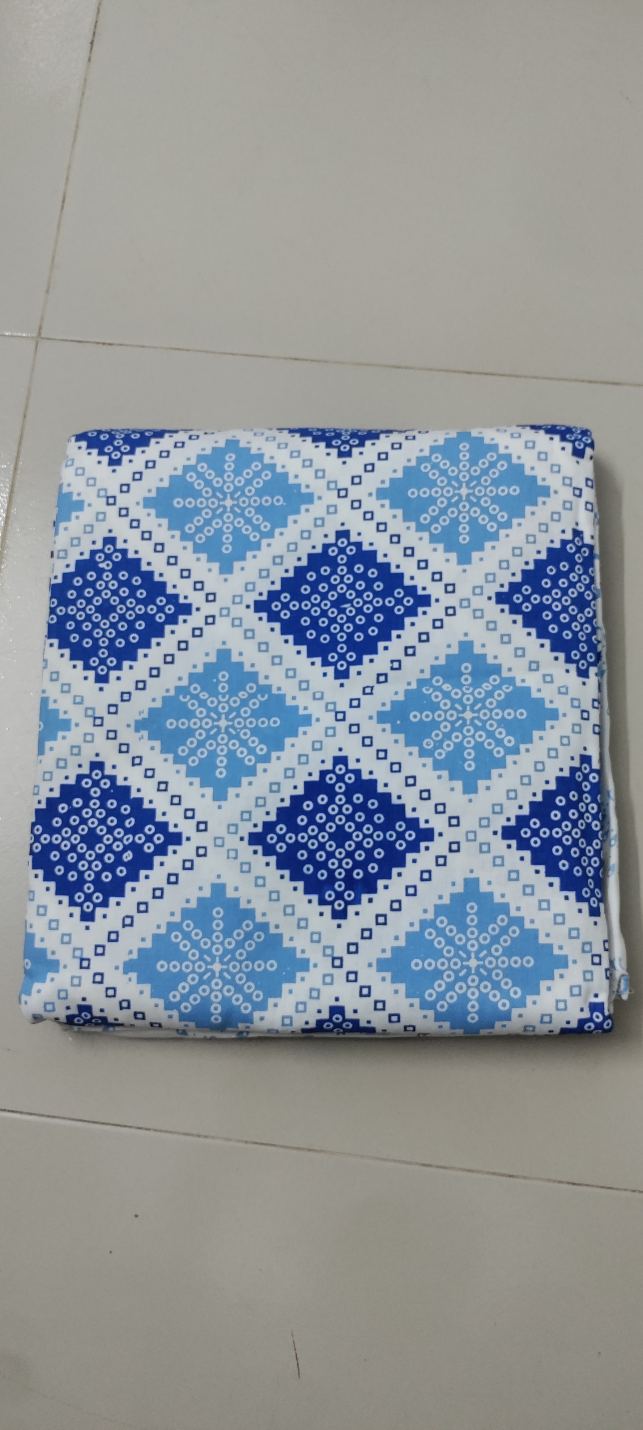 White & Sky Blue Bedcover with Pillow Covers