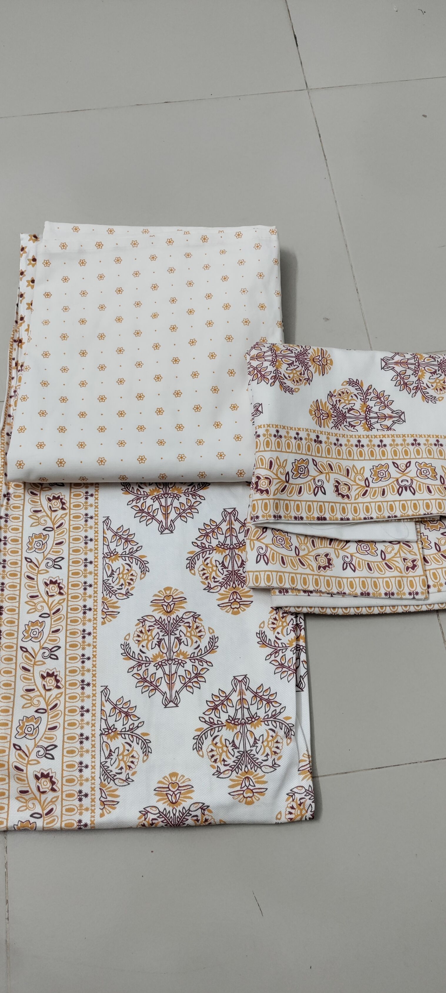 White & Golden Brown Floral Bedcover with Pillow Covers