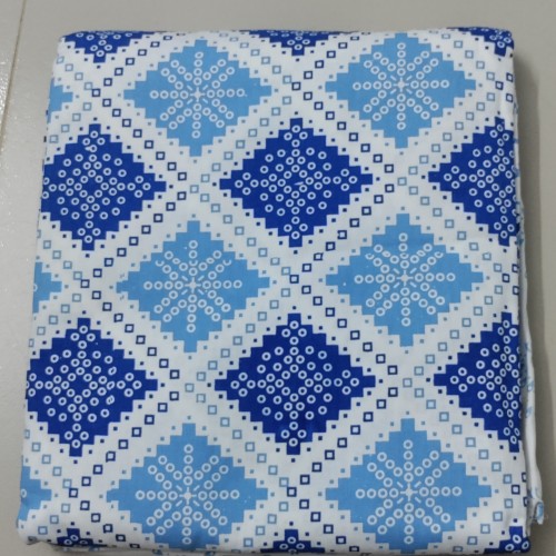 White &amp;amp; Sky Blue Bedcover with Pillow Covers