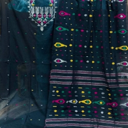 Peacock Charm Three Piece